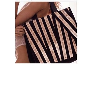 Victoria Secret Bombshell Seduction tote